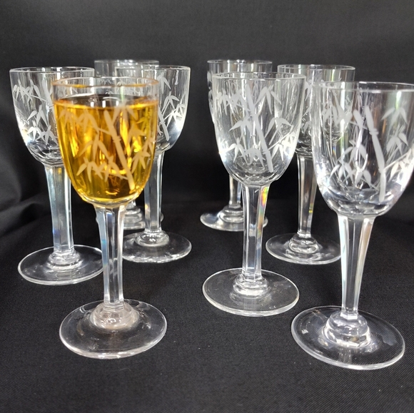 Noritake Sasuke Etched Crystal Bamboo Cordials Glasses, Set Of Eight, Japan - Picture 2 of 4